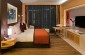 bedroom-king-bed3
